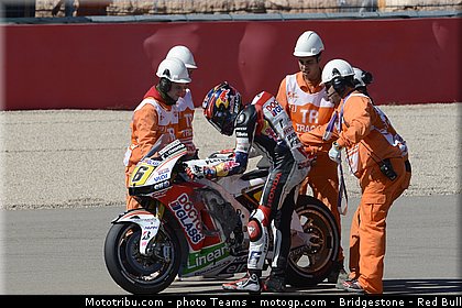 motogp_bradl_0038_aragon_motorland_2012.jpg