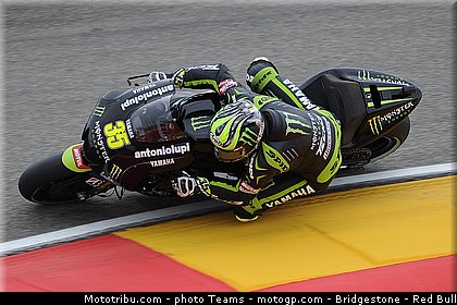 motogp_crutchlow_0011_aragon_motorland_2012.jpg