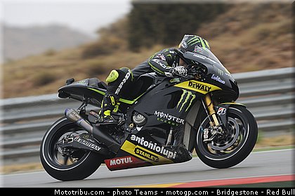 motogp_crutchlow_0020_aragon_motorland_2012.jpg