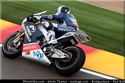 motogp_de_puniet_0005_aragon_motorland_2012.jpg