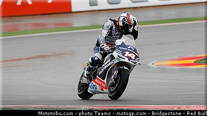 motogp_de_puniet_0010_aragon_motorland_2012.jpg