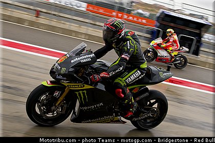 motogp_dovizioso_0006_aragon_motorland_2012.jpg