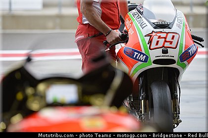 motogp_hayden_0008_aragon_motorland_2012.jpg