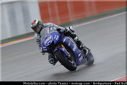 motogp_lorenzo_0002_aragon_motorland_2012.jpg