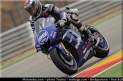 motogp_lorenzo_0003_aragon_motorland_2012.jpg