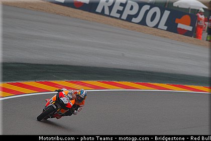 motogp_pedrosa_0016_aragon_motorland_2012.jpg