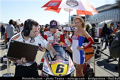 motogp_pitbabe_0009_aragon_motorland_2012.jpg