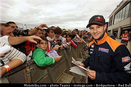 motogp_rea_0002_aragon_motorland_2012.jpg