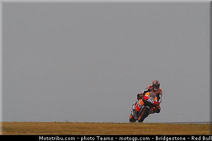 motogp_rea_0012_aragon_motorland_2012.jpg