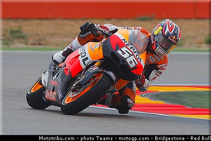motogp_rea_0013_aragon_motorland_2012.jpg