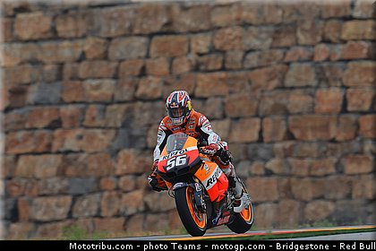 motogp_rea_0020_aragon_motorland_2012.jpg