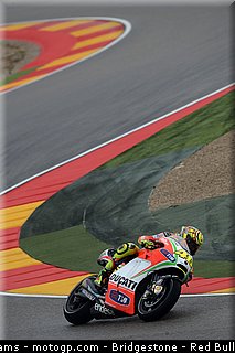motogp_rossi_0018_aragon_motorland_2012.jpg