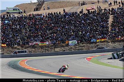 motogp_rossi_0025_aragon_motorland_2012.jpg