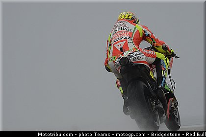motogp_rossi_0029_aragon_motorland_2012.jpg