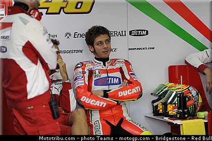 motogp_rossi_0032_aragon_motorland_2012.jpg