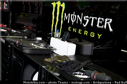 motogp_tech3_0003_aragon_motorland_2012.jpg
