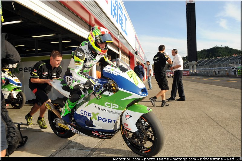 moto2_aegerter_0009_japon_motegi_2012