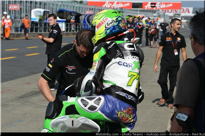 moto2_aegerter_0019_japon_motegi_2012