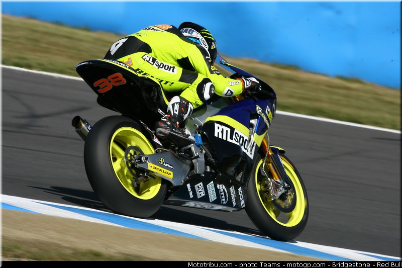 moto2_smith_0020_japon_motegi_2012