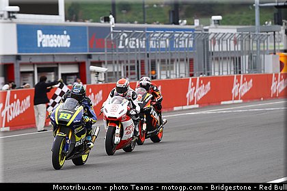 moto2_0028_japon_motegi_2012.jpg