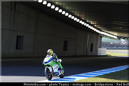 moto2_aegerter_0001_japon_motegi_2012.jpg