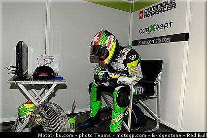 moto2_aegerter_0008_japon_motegi_2012.jpg