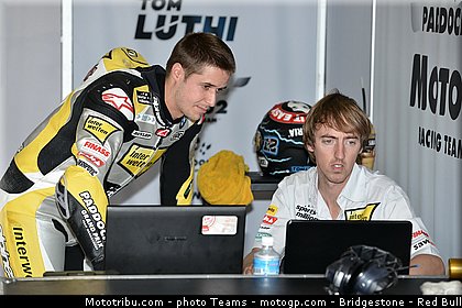 moto2_luthi_0004_japon_motegi_2012.jpg