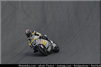moto2_luthi_0018_japon_motegi_2012.jpg