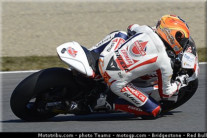 moto2_rea_0007_japon_motegi_2012.jpg
