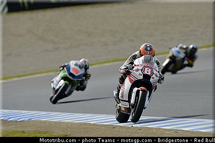 moto2_rea_0008_japon_motegi_2012.jpg