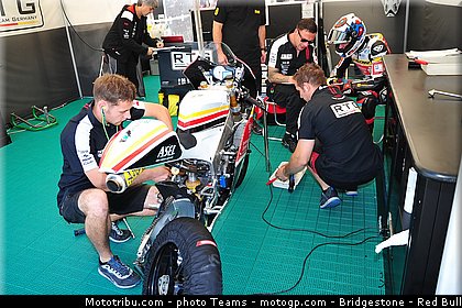 moto3_rossi_0005_japon_motegi_2012.jpg