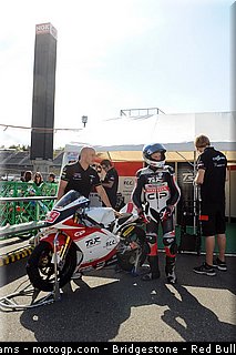 moto3_techer_0005_japon_motegi_2012.jpg