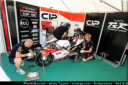 moto3_techer_0010_japon_motegi_2012.jpg