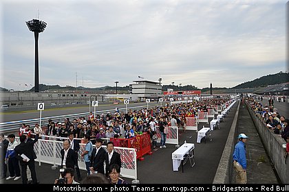 motogp_ambiance_0005_japon_motegi_2012.jpg