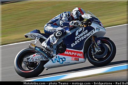 motogp_de_puniet_0001_japon_motegi_2012.jpg