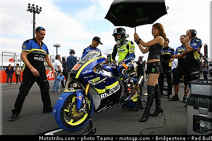 motogp_pitbabe_0007_japon_motegi_2012.jpg