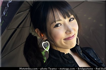 motogp_pitbabe_0010_japon_motegi_2012.jpg