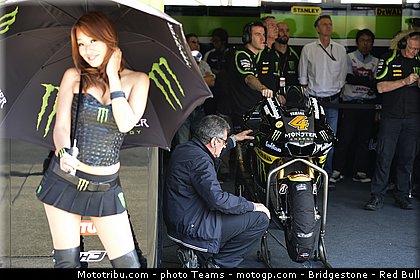 motogp_pitbabe_0017_japon_motegi_2012.jpg