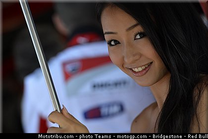 motogp_pitbabe_0033_japon_motegi_2012.jpg