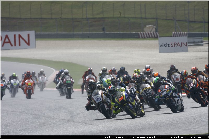 moto2_0005_malaisie_sepang_2012