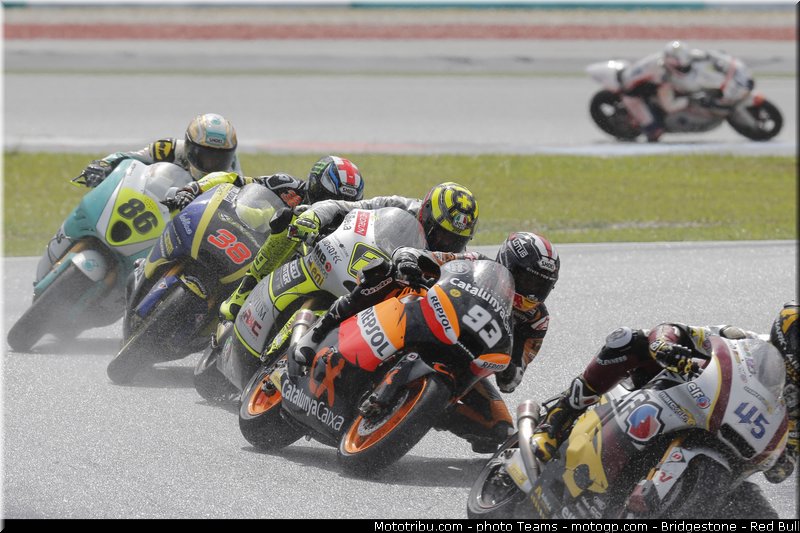 moto2_0012_malaisie_sepang_2012