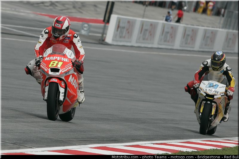 moto2_0056_malaisie_sepang_2012