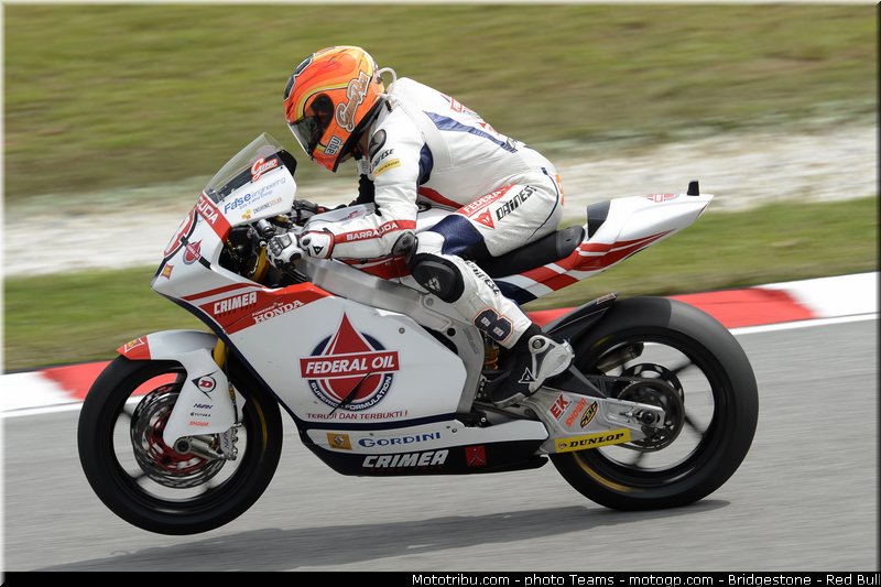 moto2_rea_0002_malaisie_sepang_2012