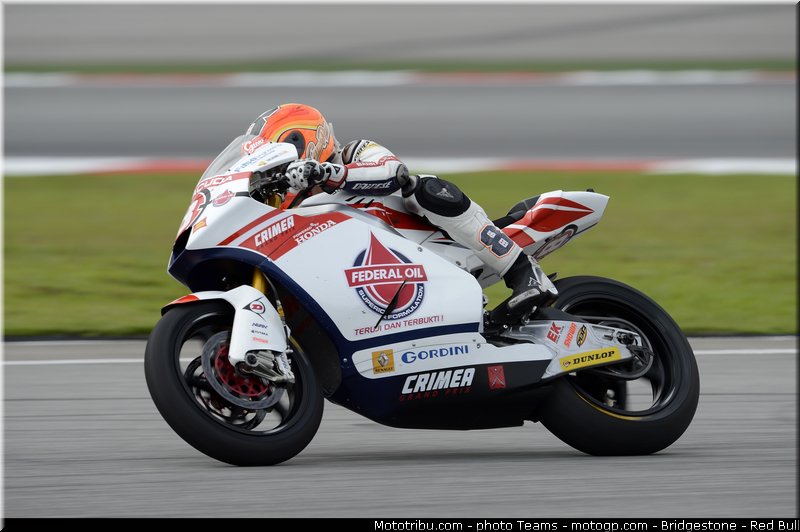 moto2_rea_0004_malaisie_sepang_2012