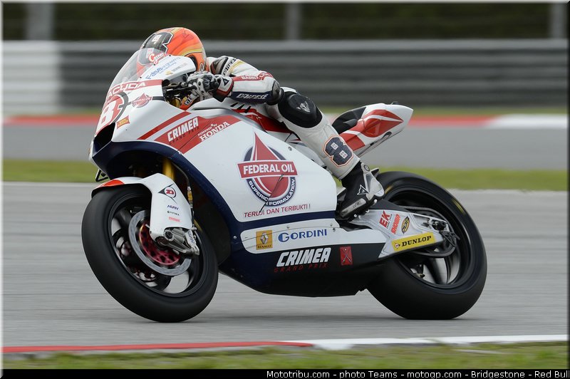 moto2_rea_0008_malaisie_sepang_2012