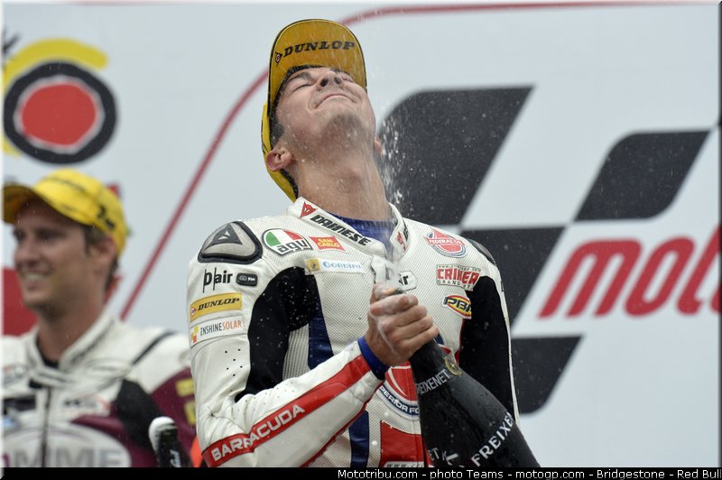 moto2_rea_0014_malaisie_sepang_2012