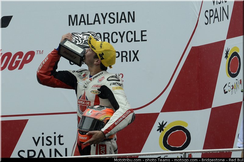 moto2_rea_0015_malaisie_sepang_2012
