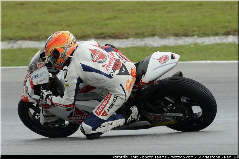 moto2_rea_0020_malaisie_sepang_2012