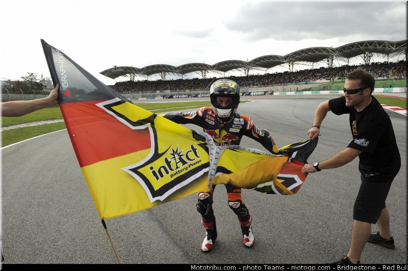 moto3_cortese_0012_malaisie_sepang_2012