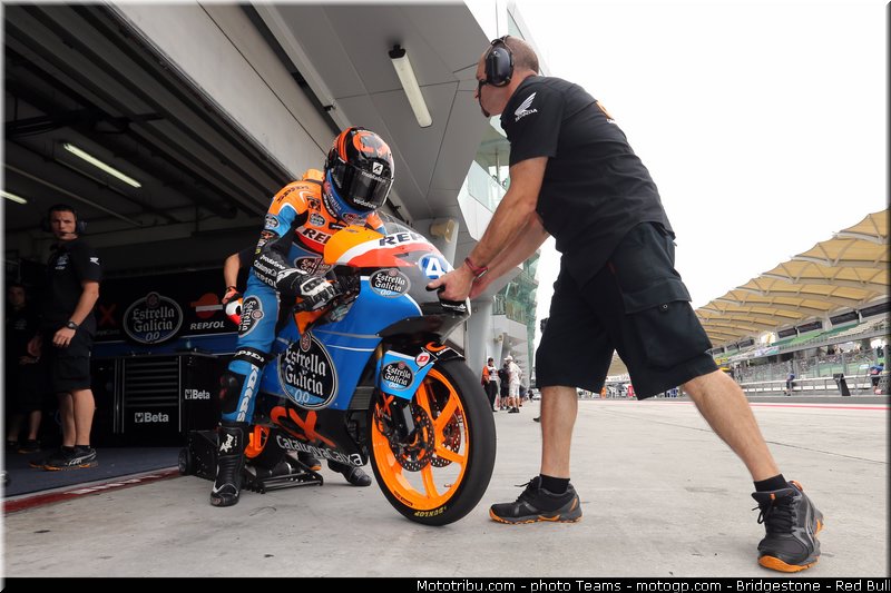moto3_oliveira_0012_malaisie_sepang_2012